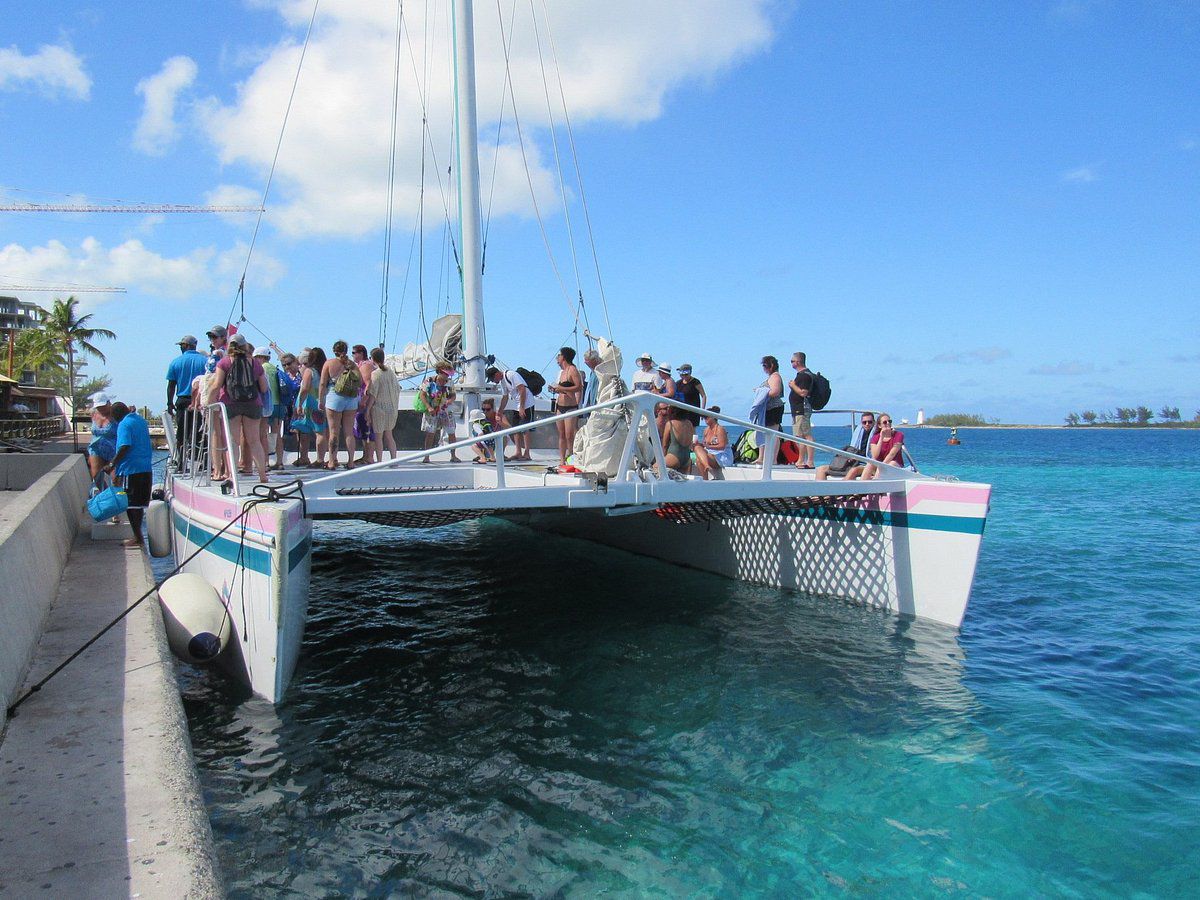 Private Bahamas Catamaran Charter | Design Your Perfect Getaway